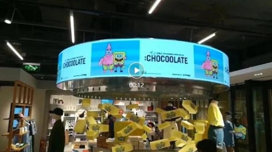 武漢國際廣場izzue等店鋪LED顯示屏、液晶顯示屏